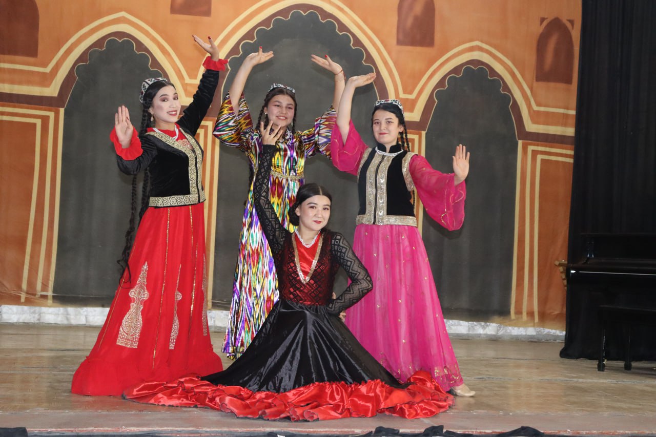 “Mukarrama Turg‘unboyeva nomidagi milliy raqs ijrochilari” respublika ko‘rik-tanlovining Jizzax viloyat bosqichi bo‘lib o‘tib.
