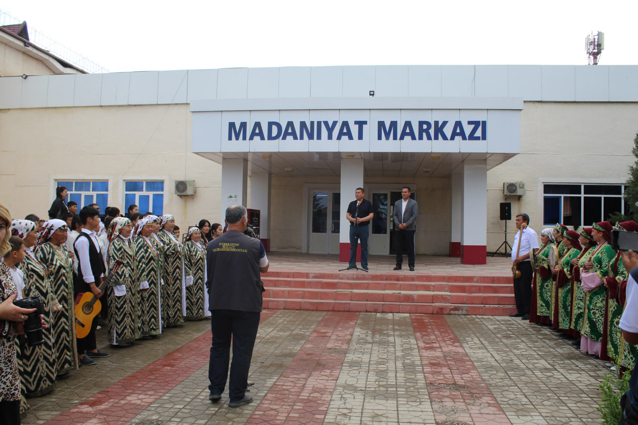 Zarbdor tumani 17-son madaniyat markazi binosi ta’mirdan chiqarilib hamda jihozlanib foydalanishga topshirildi.