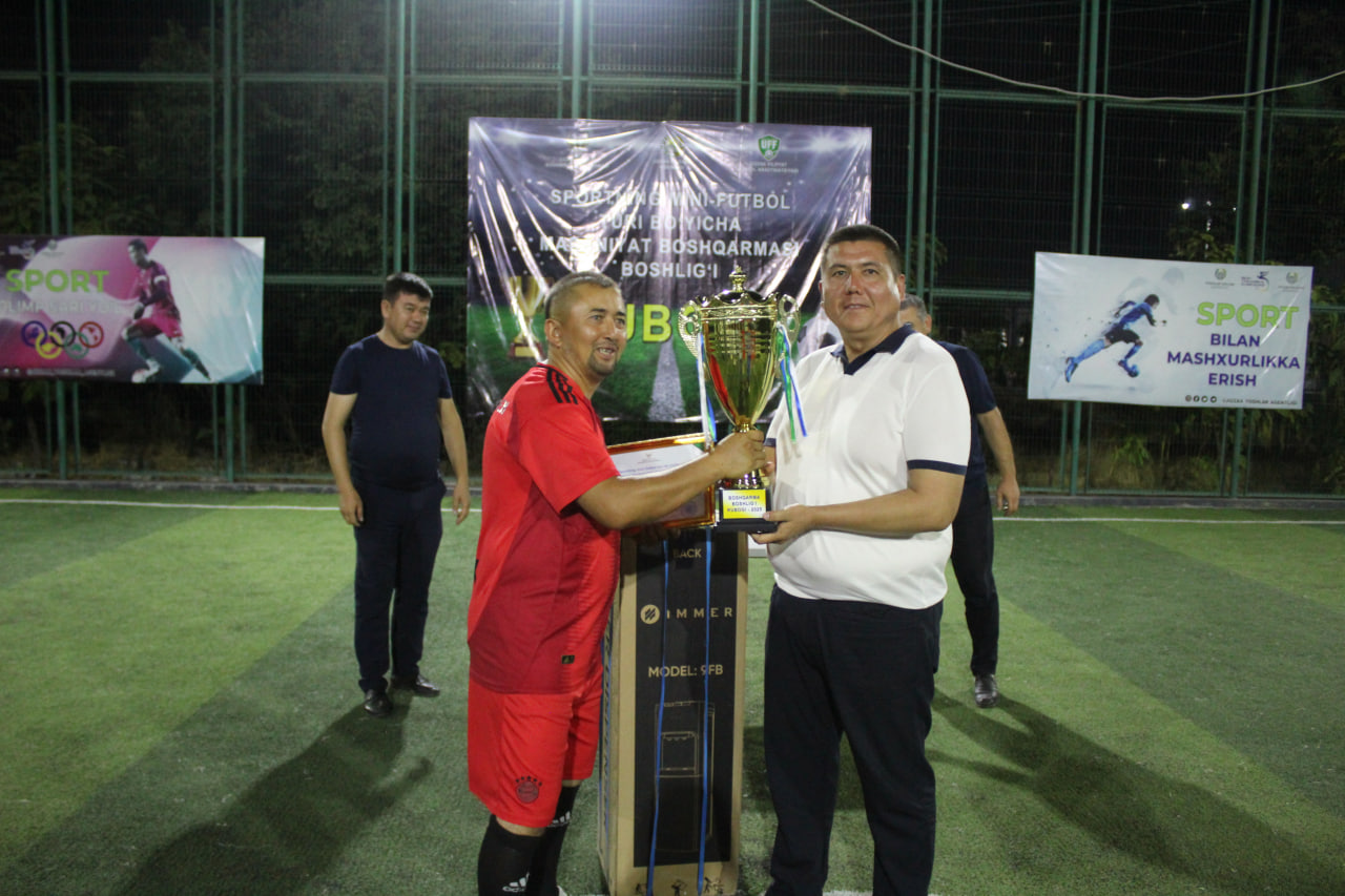 Mini-futbol bo'yicha “Boshqarma boshlig‘i kubogi” musobaqasi g'oliblari tantanali taqdirlandi